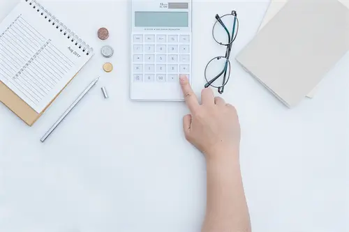 高中放假正常多久时间